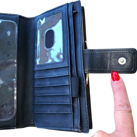 Fossil Black Leather Wallet, Embossed Floral Pattern - Picture 7 of 7